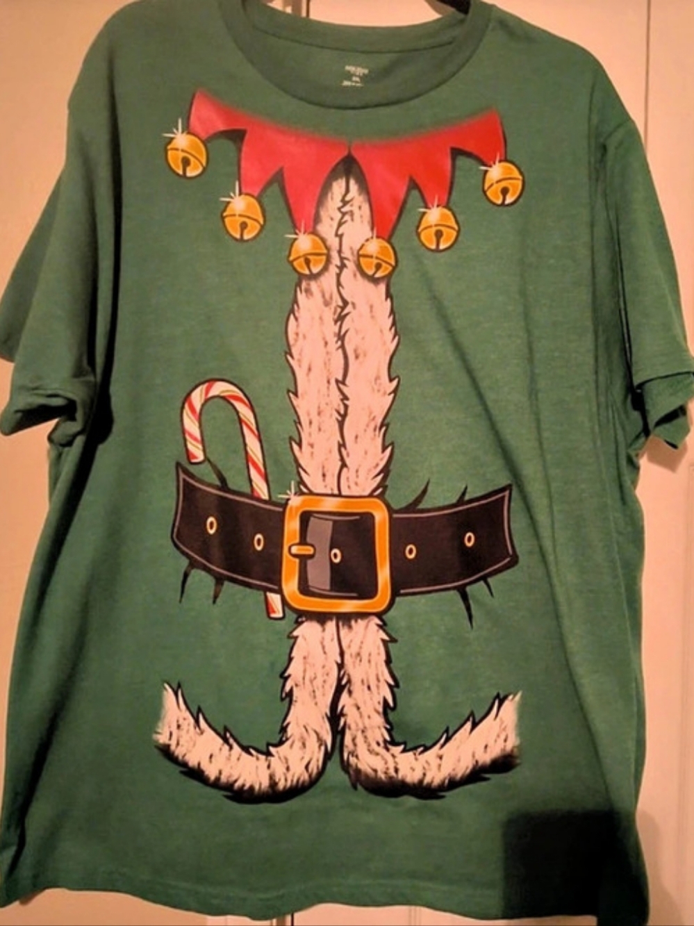 Holiday Time Elf Costume Graphic T-Shirt Green & Red 2XL